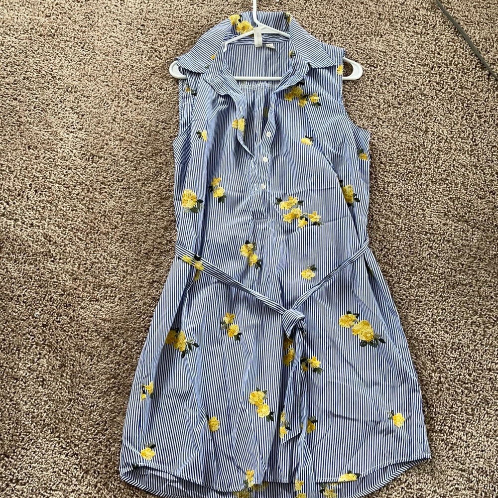 Sleeveless summer dress